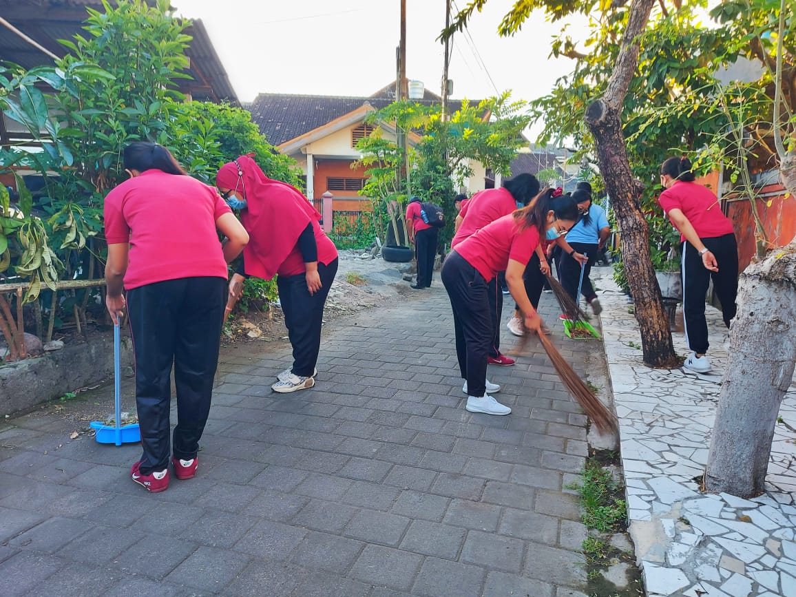 KEGIATAN JUMAT BERSIH 08 JULI 2022