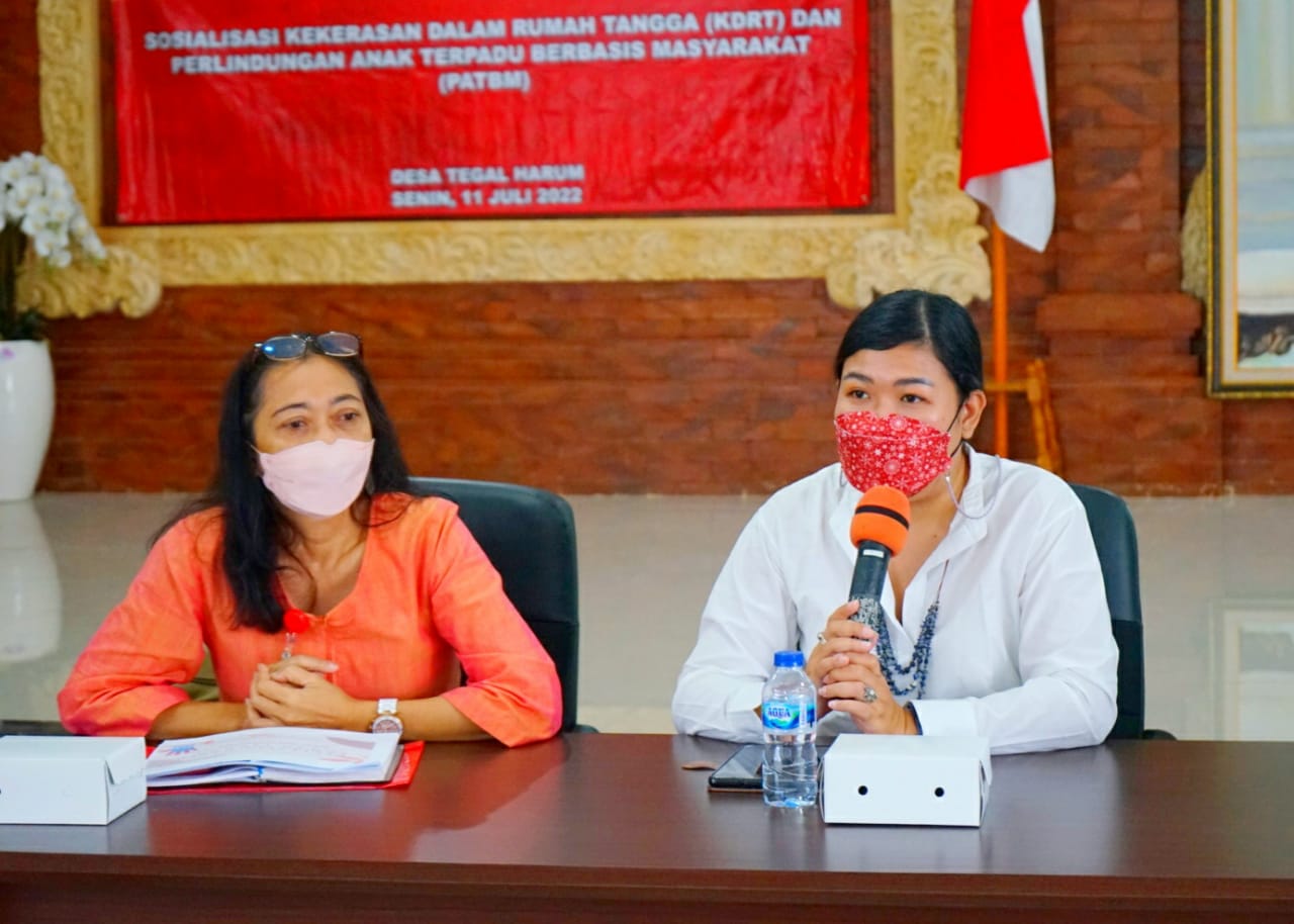 SOSIALISASI KEKERASAN DALAM RUMAHTANGGA(KDRT)DANPERLINDUNGAN ANAK TERPADU BERBASIS MASYARAKAT(PATBM)
