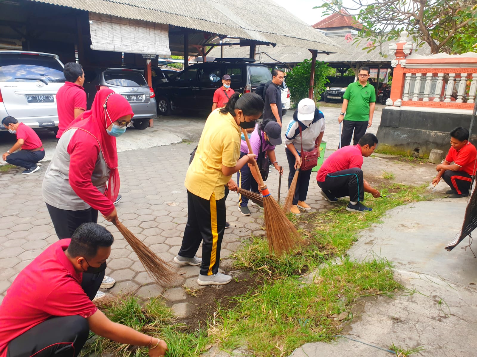JUMAT BERSIH DESA TEGAL HARUM. JUMAT, 15 JULI 2022