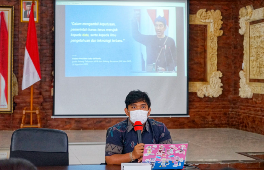 Dukung Satu Data Indonesia Melalui Program Desa Cinta Statistik, Pemerintah Kota Denpasar Gelar Pelatihan Penyusunan Metadata Statistik di Desa Tegal Harum