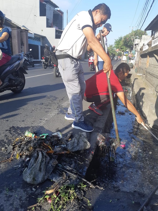 Jumat Bersih Desa Tegal Harum
