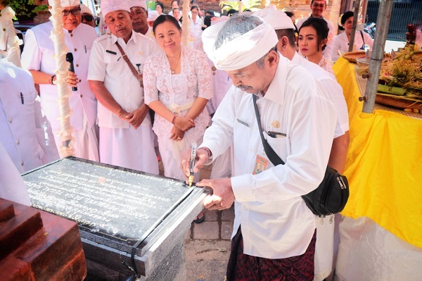 Pemelaspasan Gedung Kantor Desa Tegal Harum
