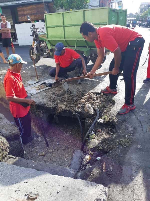Jumat Bersih Desa Tegal Harum