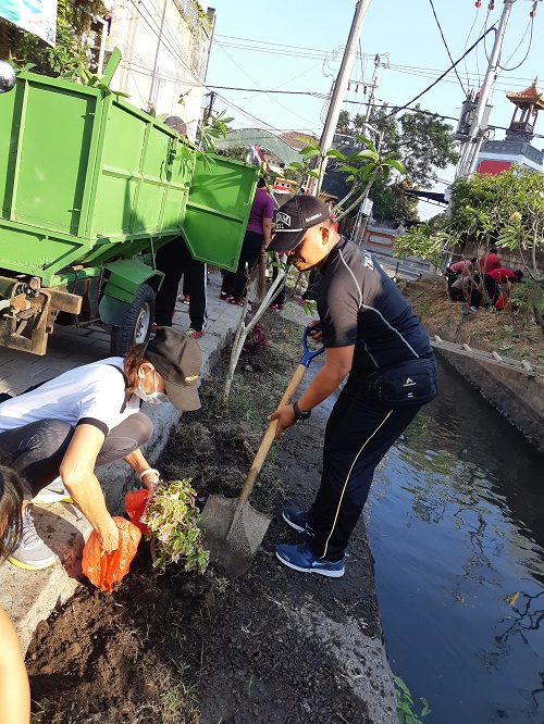 Jumat Bersih Desa Tegal Harum