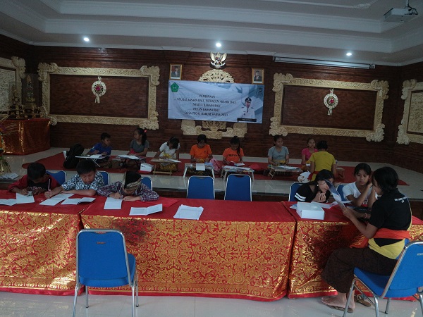 Pembinaan Lomba Bulan Bahasa Bali Desa Tegal Harum Tahun 2020