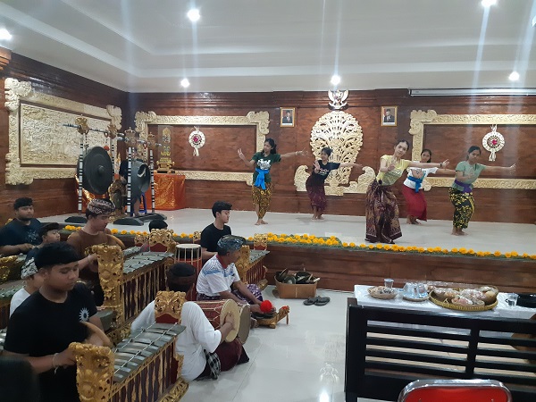 Gladi Persiapan Festival Seni Dan Budaya Bulan Bahasa Bali Desa Tegal Harum Tahun 2020