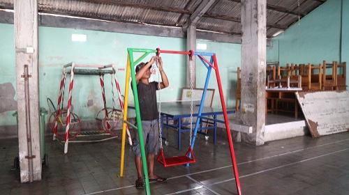 Pemberian Mainan Bemain Anak Ke Seluruh Banjar Di Desa Tegal Harum